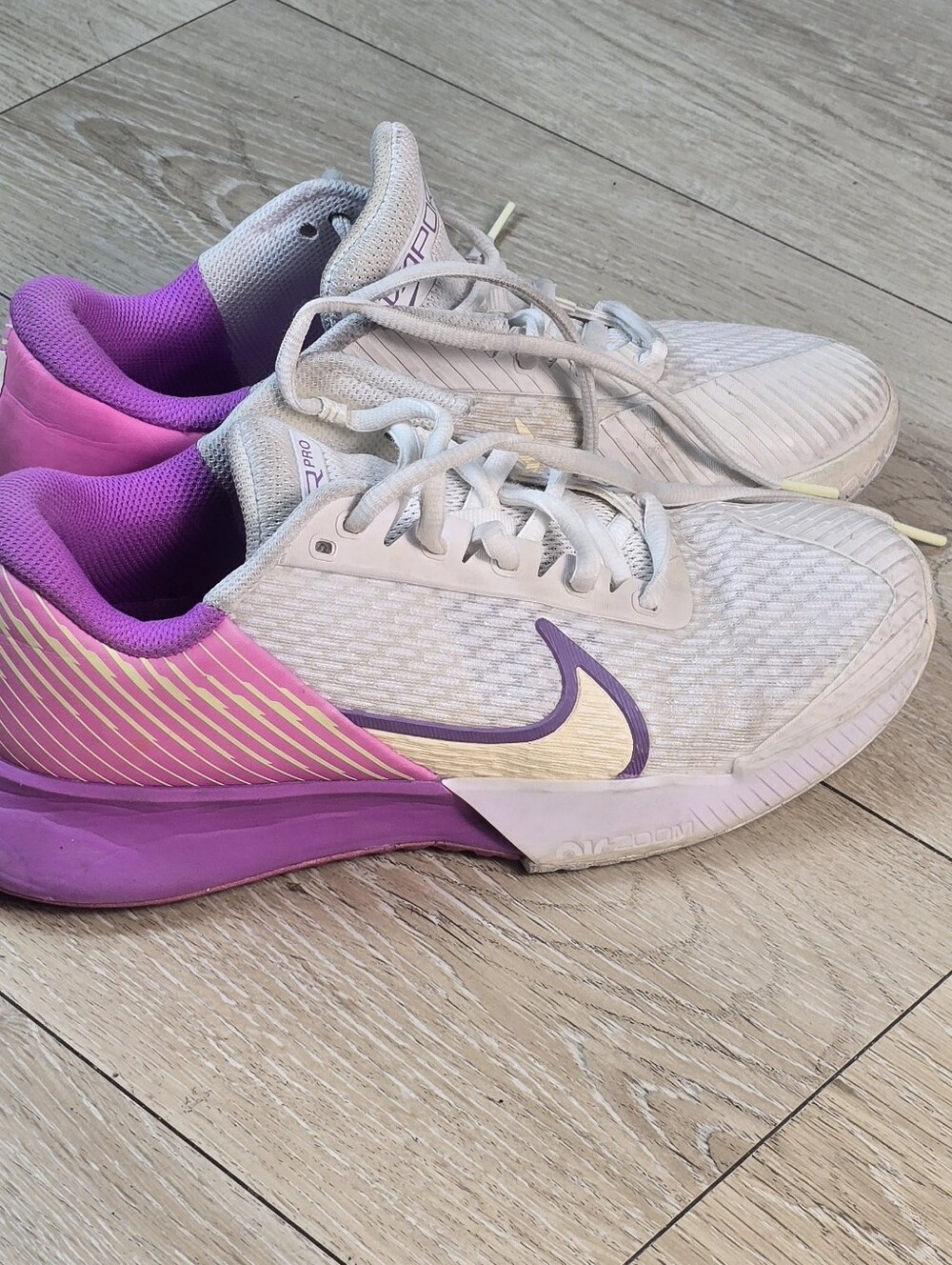 Nike Women's Light Gray, Purple & Pink Training Sneakers